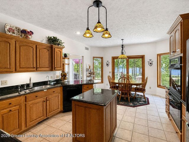 8840 W Lake Pointe Drive, Laingsburg, MI 48848