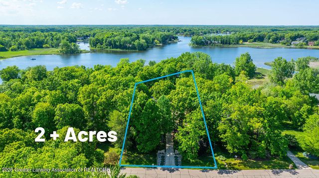 8840 W Lake Pointe Drive, Laingsburg, MI 48848