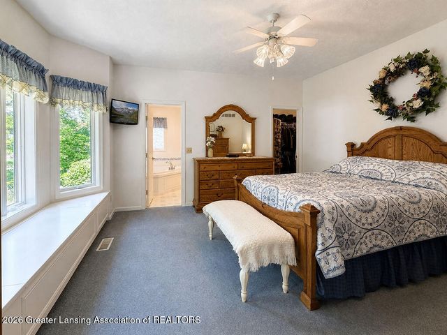 8840 W Lake Pointe Drive, Laingsburg, MI 48848