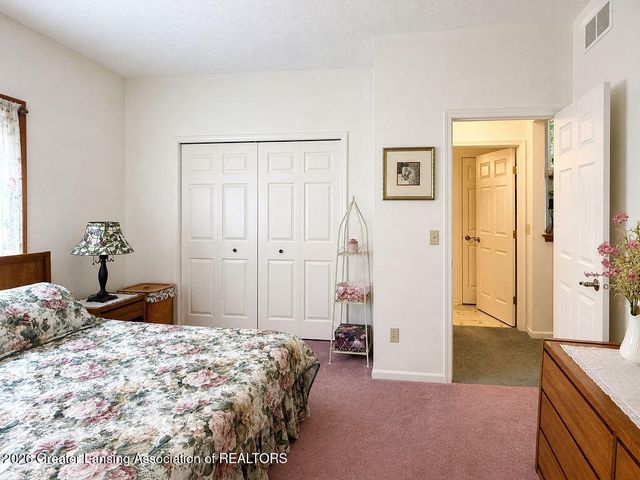 8840 W Lake Pointe Drive, Laingsburg, MI 48848