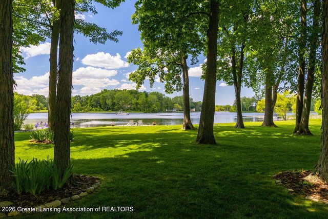 8840 W Lake Pointe Drive, Laingsburg, MI 48848
