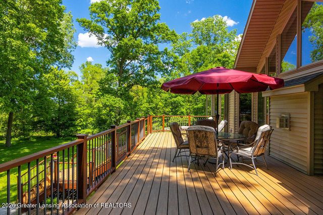 8840 W Lake Pointe Drive, Laingsburg, MI 48848