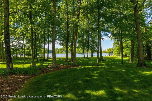 8840 W Lake Pointe Drive, Laingsburg, MI 48848