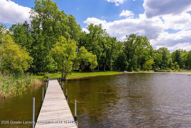 8840 W Lake Pointe Drive, Laingsburg, MI 48848