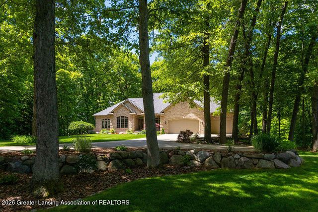8840 W Lake Pointe Drive, Laingsburg, MI 48848