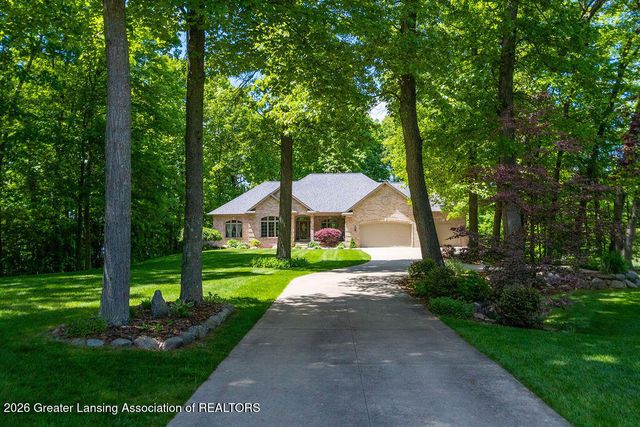 8840 W Lake Pointe Drive, Laingsburg, MI 48848