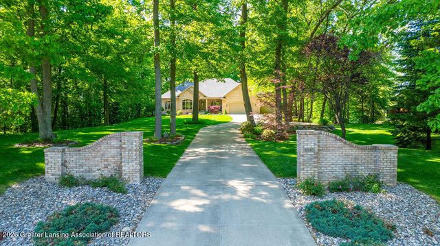 8840 W Lake Pointe Drive, Laingsburg, MI 48848