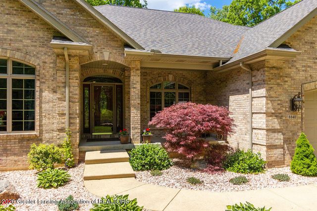 8840 W Lake Pointe Drive, Laingsburg, MI 48848