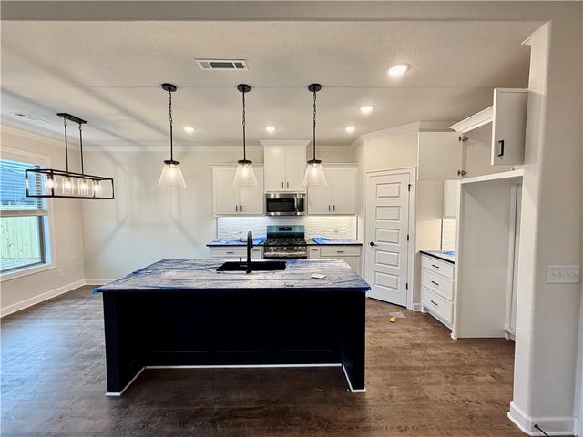 1812 Farmer Street, Pea Ridge, AR 72751