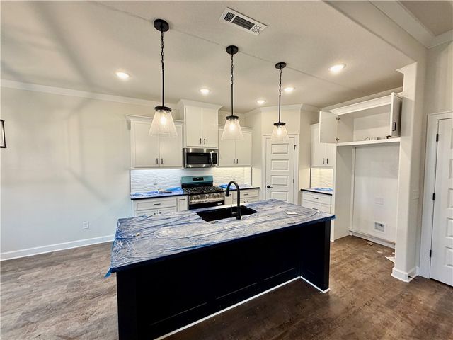 1812 Farmer Street, Pea Ridge, AR 72751