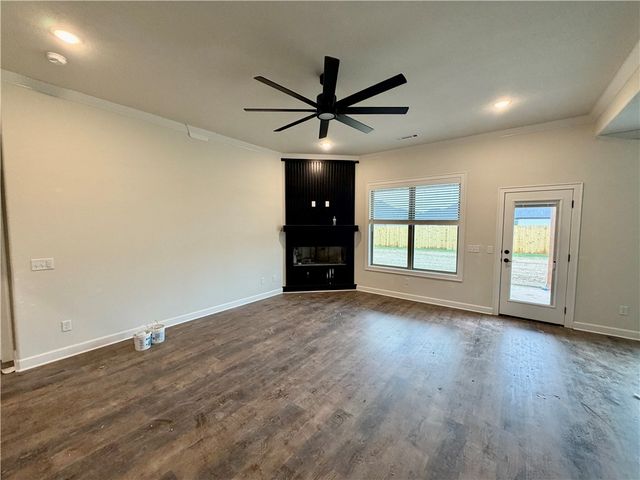 1812 Farmer Street, Pea Ridge, AR 72751