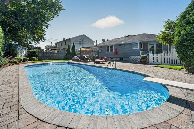53 Burlington Avenue, Deer Park, NY 11729