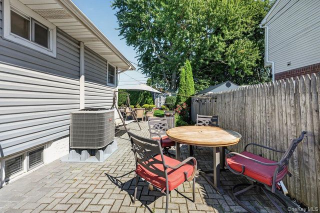53 Burlington Avenue, Deer Park, NY 11729