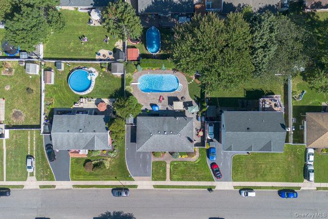 53 Burlington Avenue, Deer Park, NY 11729