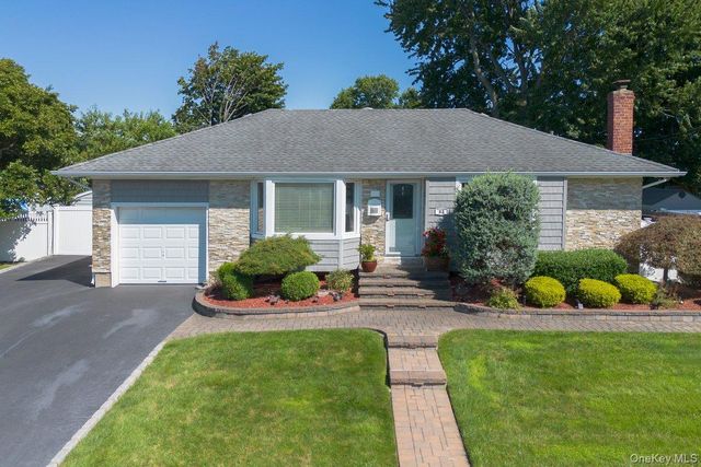 53 Burlington Avenue, Deer Park, NY 11729