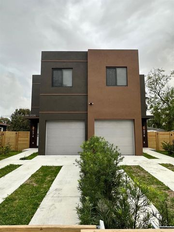 1074 NW 61st St B, Miami, FL 33127