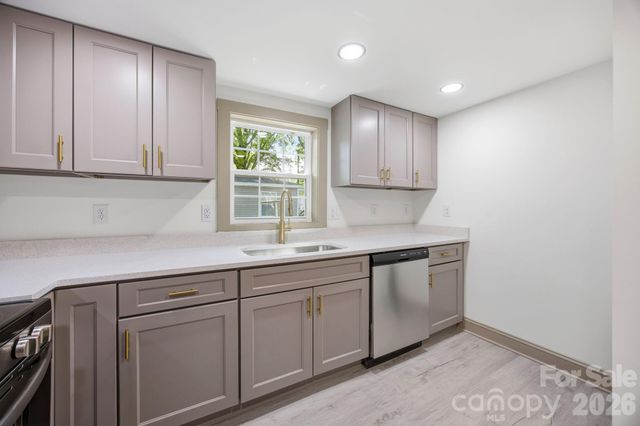 308 HIGHLAND Avenue SW, Concord, NC 28027