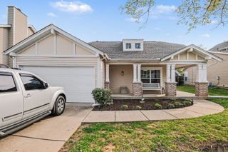 1736 Stone Hollow Ct, Hermitage, TN 37076