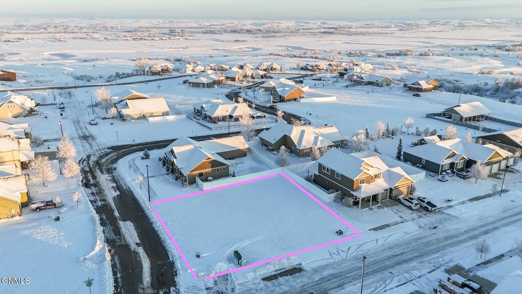 504 Wyatt Street, Williston, ND 58801