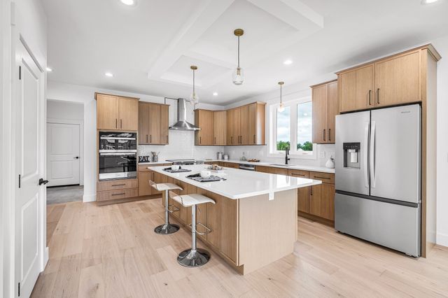 32 Balsam Hill Rd, Ludlow, MA 01056