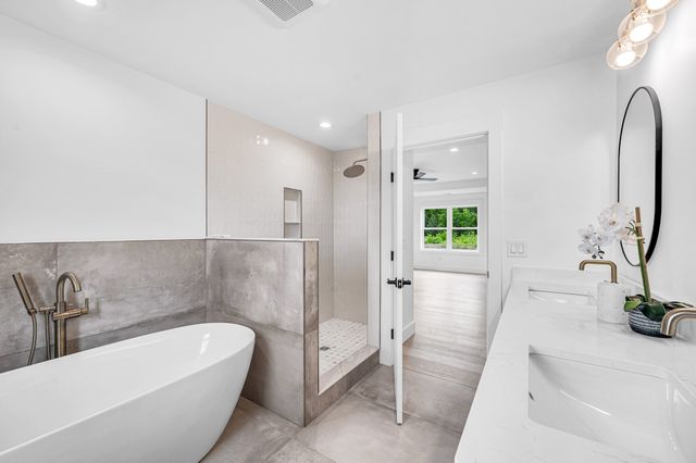 32 Balsam Hill Rd, Ludlow, MA 01056