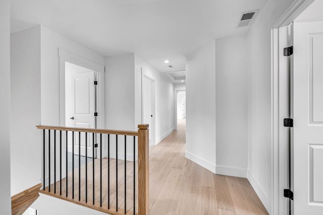 32 Balsam Hill Rd, Ludlow, MA 01056