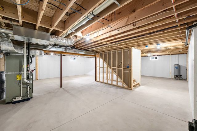 32 Balsam Hill Rd, Ludlow, MA 01056