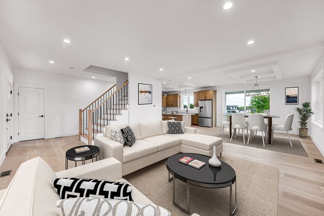 32 Balsam Hill Rd, Ludlow, MA 01056