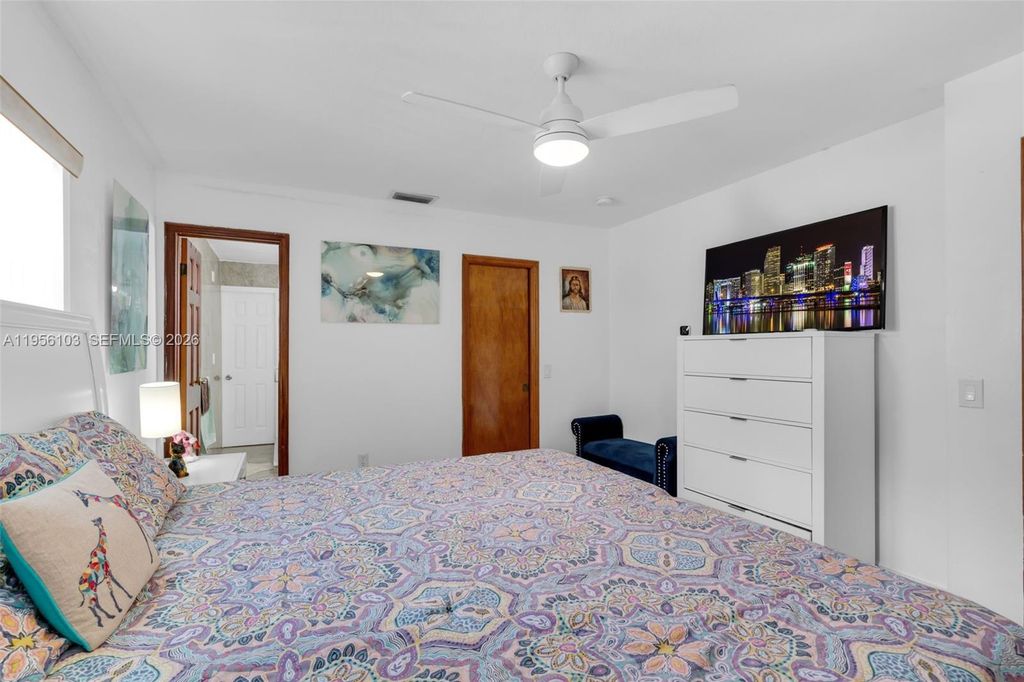 Image 14 of property listing at 10631 NW 28th St, Sunrise, FL 33322