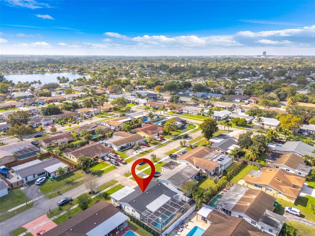 Image 32 of property listing at 10631 NW 28th St, Sunrise, FL 33322