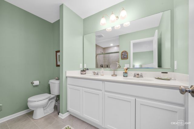 556 Comstock Road, South Elgin, IL 60177