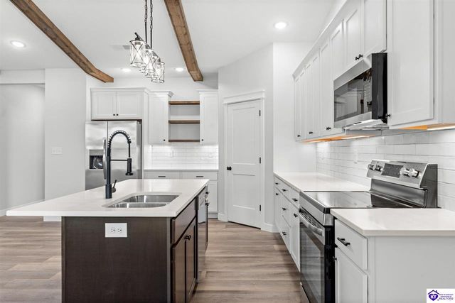 36 Robert Allen Lane, Brandenburg, KY 40108