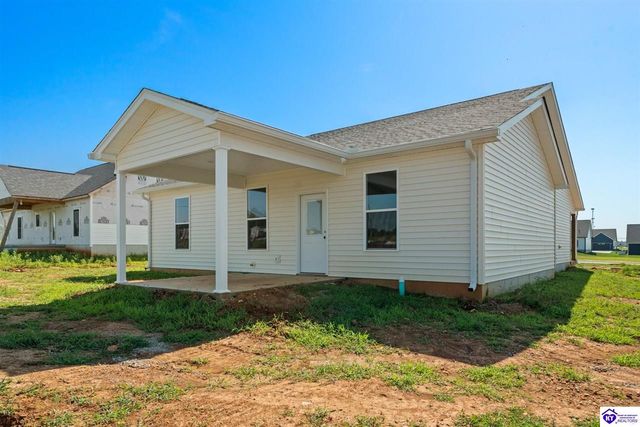 36 Robert Allen Lane, Brandenburg, KY 40108