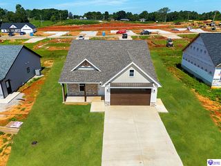 36 Robert Allen Lane, Brandenburg, KY 40108