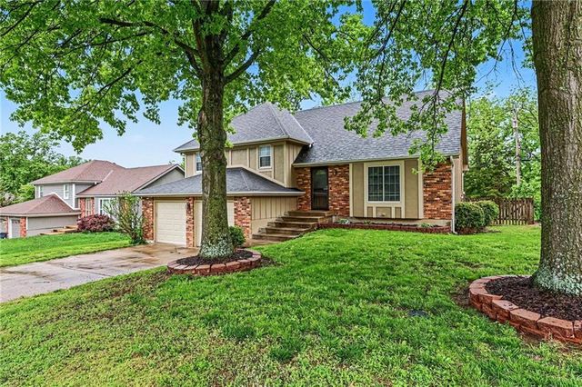 536 E 125th Terrace, Olathe, KS 66061