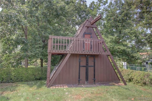 1364 Peppertree Drive, Evans, NY 14047