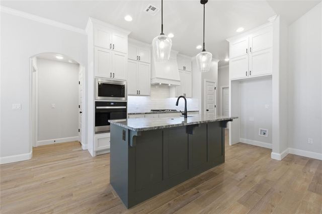 9301 SW 44th Terrace, Oklahoma City, OK 73179