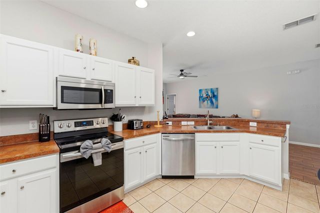 16702 CARIBBEAN BREEZE WAY, Clermont, FL 34714