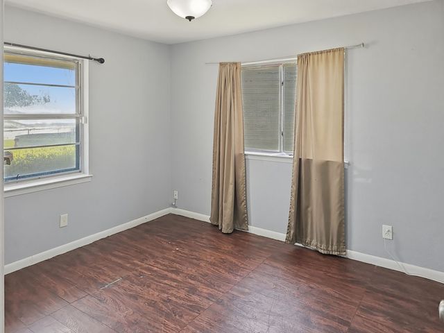 4557 Image Place, Dallas, TX 75211