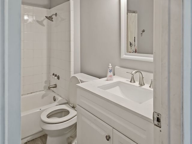 4557 Image Place, Dallas, TX 75211