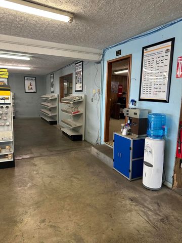 2201 S Main Street, Corbin, KY 40701