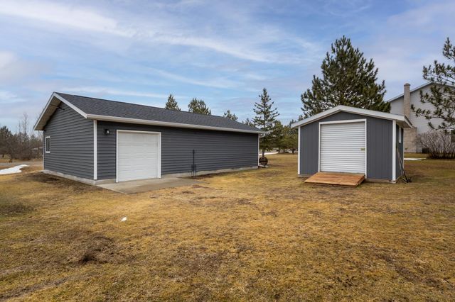 2416 Pearl Drive NE, Bemidji, MN 56601