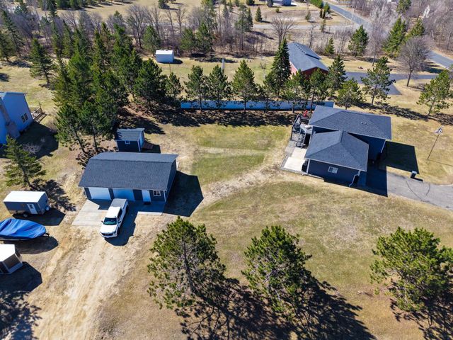 2416 Pearl Drive NE, Bemidji, MN 56601