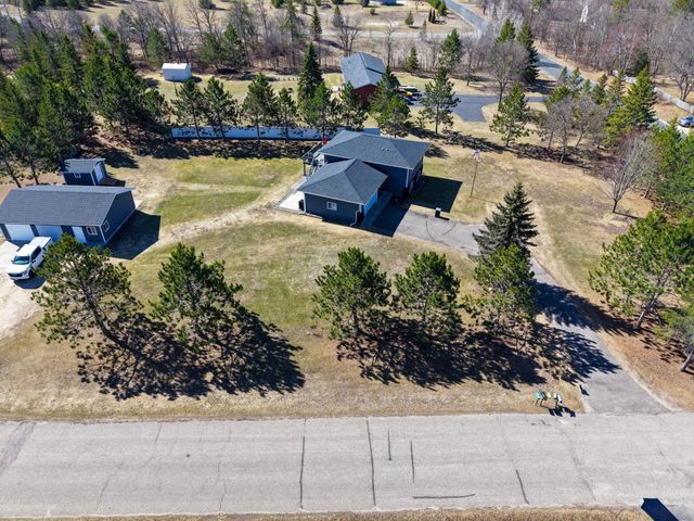 2416 Pearl Drive NE, Bemidji, MN 56601