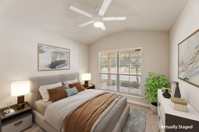 582 Briggs DR, New Braunfels, TX 78130