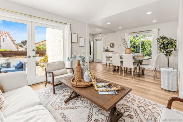 808 Caminito Azul, Carlsbad, CA 92011