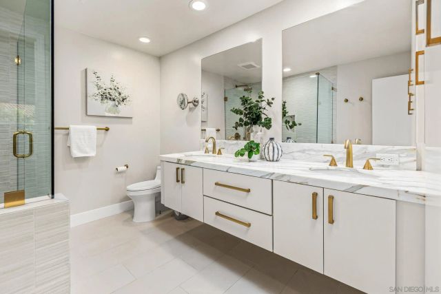 808 Caminito Azul, Carlsbad, CA 92011