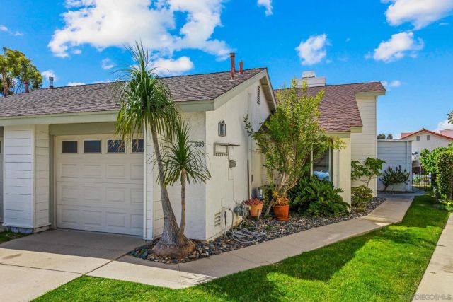 808 Caminito Azul, Carlsbad, CA 92011