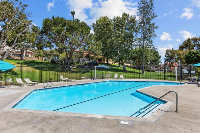 808 Caminito Azul, Carlsbad, CA 92011