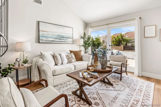 808 Caminito Azul, Carlsbad, CA 92011